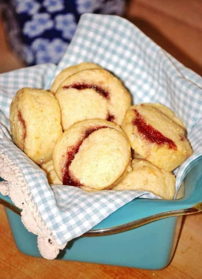Low-fat Raspberry Muffins