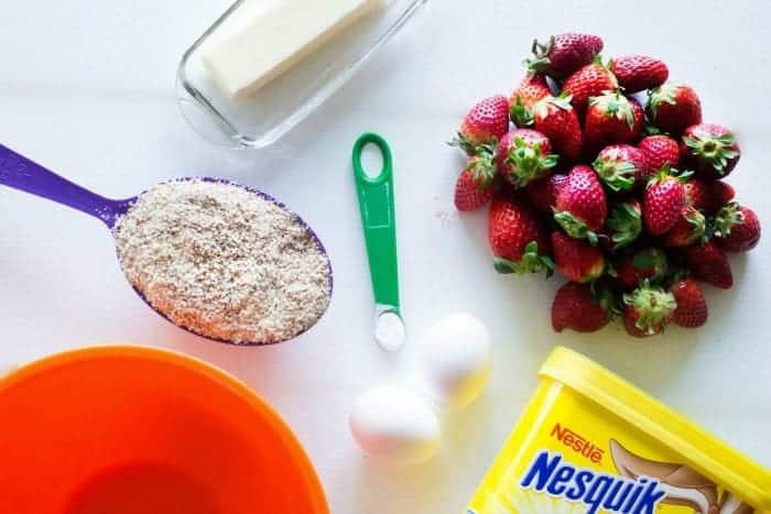 ingredients for chocolate strawberry donuts 