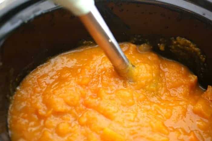 thanksgiving-squash-soup-making-soup