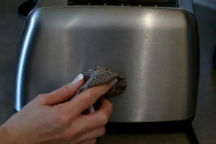 How To Clean A Toaster