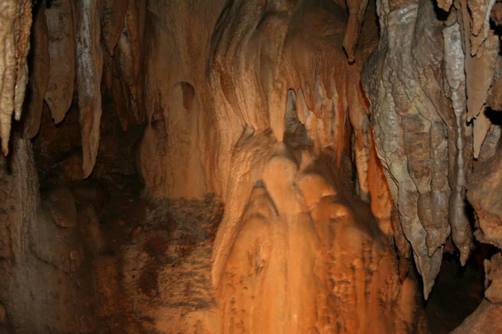 cavern photos at Talking Rock Caverns Branson, MO